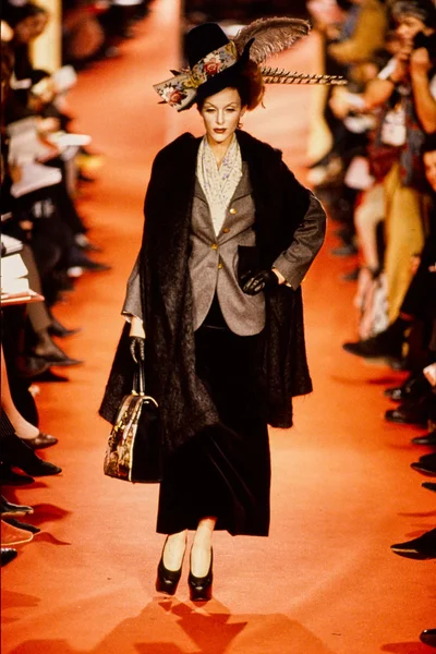 Look 9